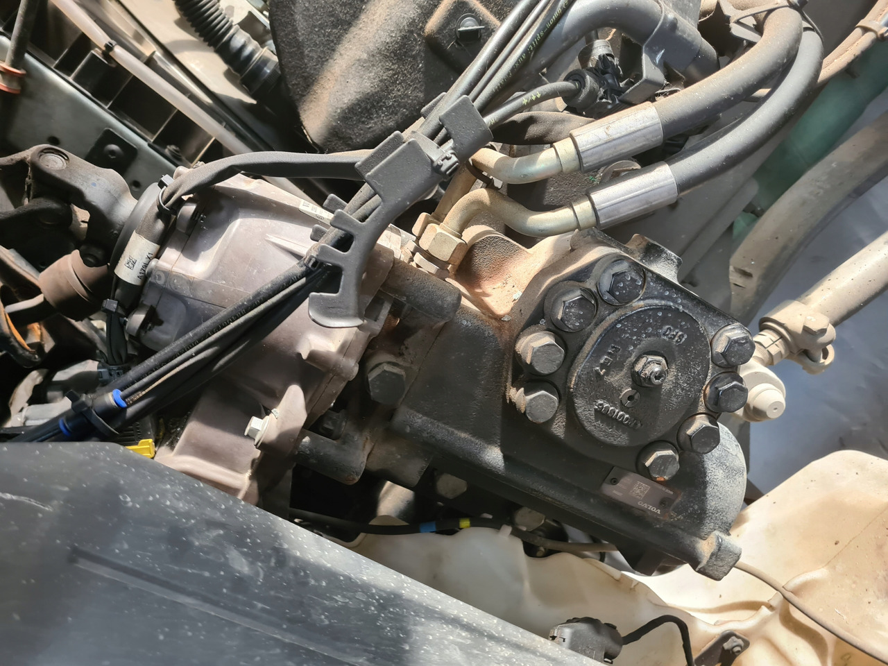 VOLVO 250390 23993317 ELEKTRYCZNA 175 BAR - Steering gear: picture 1 VOLVO 250390 23993317 ELEKTRYCZNA 175 BAR - Steering gear: picture 1