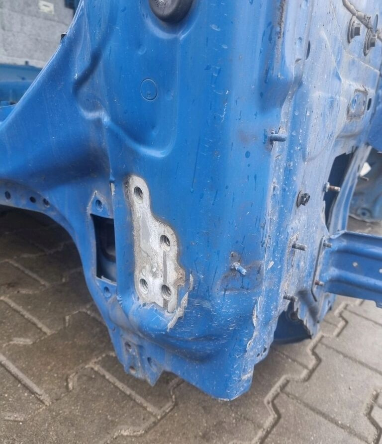 VOLVO GOŁY SZKIELET POSZYCIE BLACHA Volvo FH 4 GLOBETROTTER - Cab for Truck: picture 4 VOLVO GOŁY SZKIELET POSZYCIE BLACHA Volvo FH 4 GLOBETROTTER - Cab for Truck: picture 4