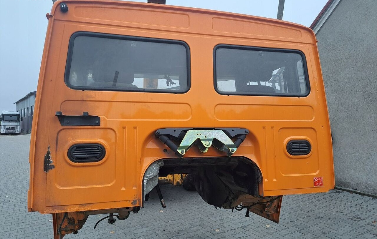 VOLVO KABINA KOMPLETNA DZIENNA VOLVO FL 6 00-06 - Cab for Truck: picture 5 VOLVO KABINA KOMPLETNA DZIENNA VOLVO FL 6 00-06 - Cab for Truck: picture 5