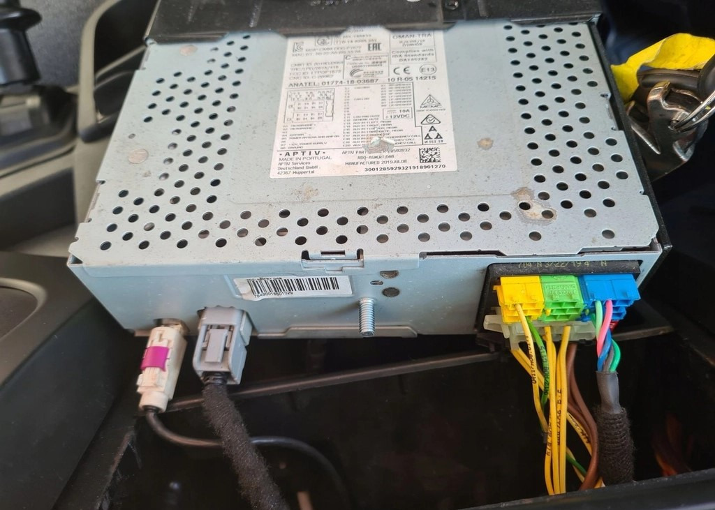 VOLVO RADIO MP3 BLUETOOTH CD AUX USB 12V VOLVO FE FL EURO 6 - Cab and interior for Truck: picture 4 VOLVO RADIO MP3 BLUETOOTH CD AUX USB 12V VOLVO FE FL EURO 6 - Cab and interior for Truck: picture 4