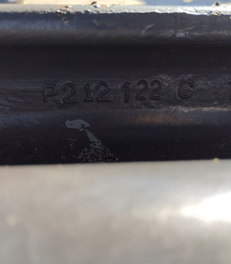 Volvo BELKA PRZÓD OŚ LOW DECK RENAULT MAGNUM PREMIUM DXI 22222 - Axle and parts for Truck: picture 5 Volvo BELKA PRZÓD OŚ LOW DECK RENAULT MAGNUM PREMIUM DXI 22222 - Axle and parts for Truck: picture 5
