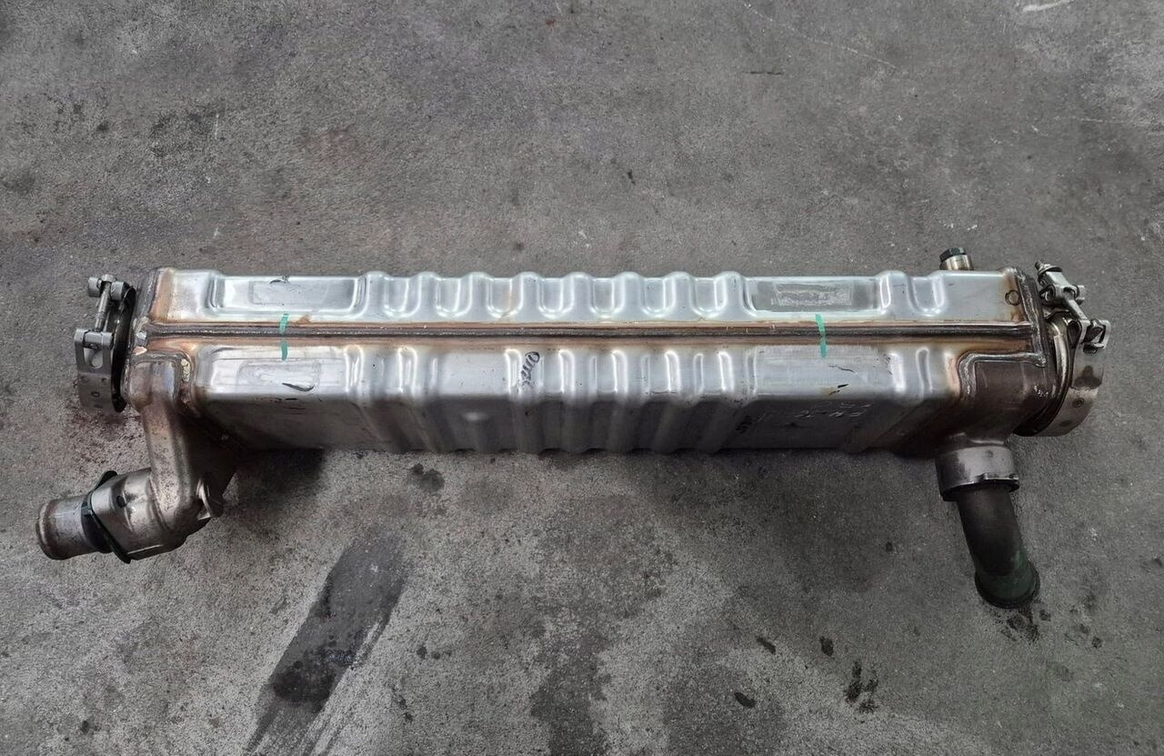 Volvo CHŁODNICZKA SPALIN EGR FH 4 FH 16 D16K EURO6 21968564 Volvo VOLVO FH 16 D16K - Intercooler for Truck: picture 2 Volvo CHŁODNICZKA SPALIN EGR FH 4 FH 16 D16K EURO6 21968564 Volvo VOLVO FH 16 D16K - Intercooler for Truck: picture 2