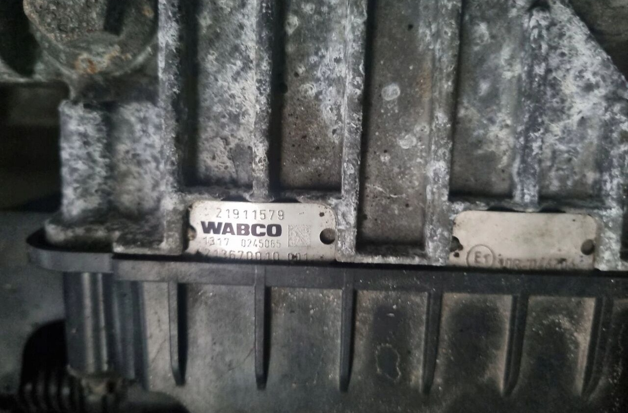 Volvo ELEKTRONIKA WYBIERAKA SKRZYNI "F" Z RETARDEREM FH 4 5 RENAULT GA Volvo SKRZYNI "F" Z RETARDEREM VOLVO FH 4 5 RENAULT GAMA T - ECU for Truck: picture 3 Volvo ELEKTRONIKA WYBIERAKA SKRZYNI "F" Z RETARDEREM FH 4 5 RENAULT GA Volvo SKRZYNI "F" Z RETARDEREM VOLVO FH 4 5 RENAULT GAMA T - ECU for Truck: picture 3