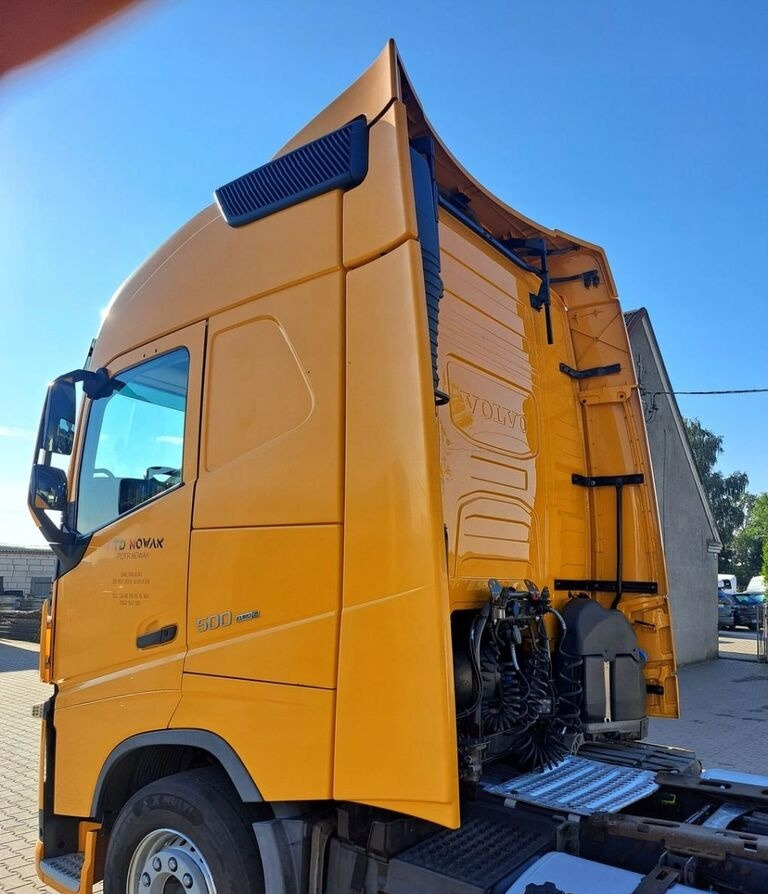 Volvo KOMPLETNA FH 4 EURO 6 GLOBETROTTER Volvo VOLVO, FH, 4, EURO, 6 - Cab for Truck: picture 5 Volvo KOMPLETNA FH 4 EURO 6 GLOBETROTTER Volvo VOLVO, FH, 4, EURO, 6 - Cab for Truck: picture 5