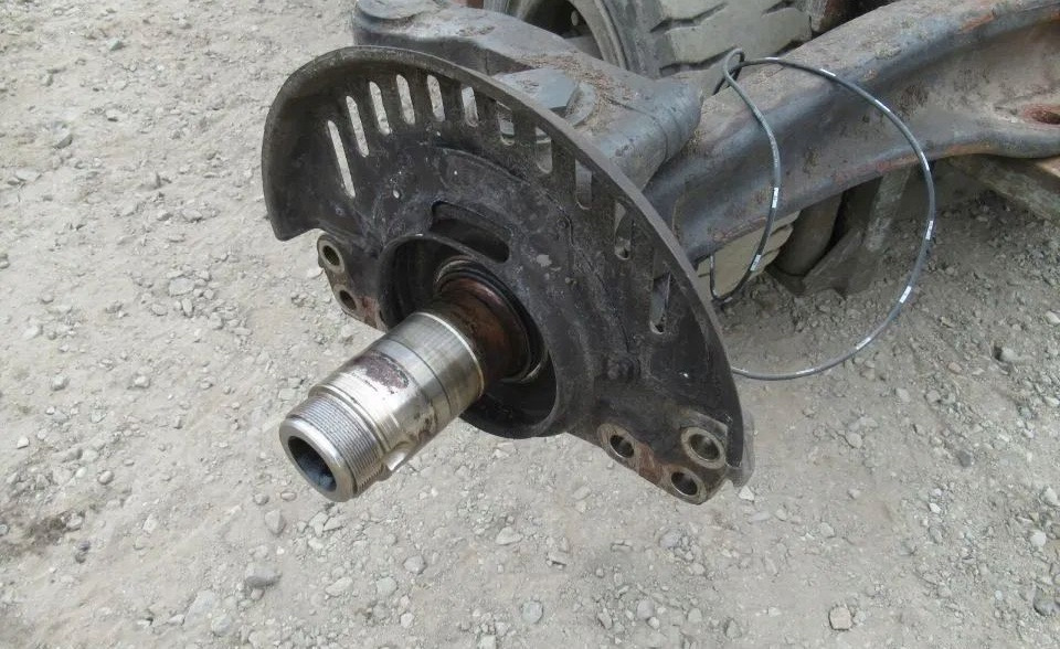 Volvo LEWA FH 4 FM 4 RENAULT GAMA T FI 78 - Steering knuckle for Truck: picture 1 Volvo LEWA FH 4 FM 4 RENAULT GAMA T FI 78 - Steering knuckle for Truck: picture 1