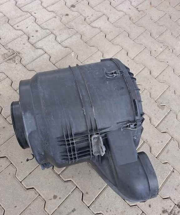 Volvo OBUDOWA FILTRA POWIETRZA VOLVO FH 5 EURO 6 - Air filter for Truck: picture 3 Volvo OBUDOWA FILTRA POWIETRZA VOLVO FH 5 EURO 6 - Air filter for Truck: picture 3