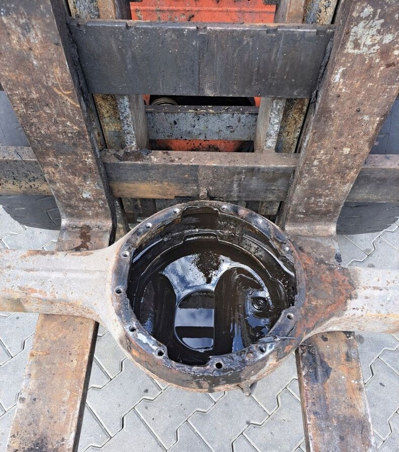 Volvo OBUDOWA MOSTU POCHWA VOLVO FL 6 00-06 R19.5 volvo - Transmission for Truck: picture 4 Volvo OBUDOWA MOSTU POCHWA VOLVO FL 6 00-06 R19.5 volvo - Transmission for Truck: picture 4