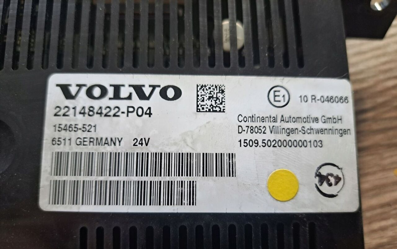 Volvo WYŚWIETLACZ PANEL RADIA NAWIGACJI FH 4 22148422 - Dashboard for Truck: picture 2 Volvo WYŚWIETLACZ PANEL RADIA NAWIGACJI FH 4 22148422 - Dashboard for Truck: picture 2