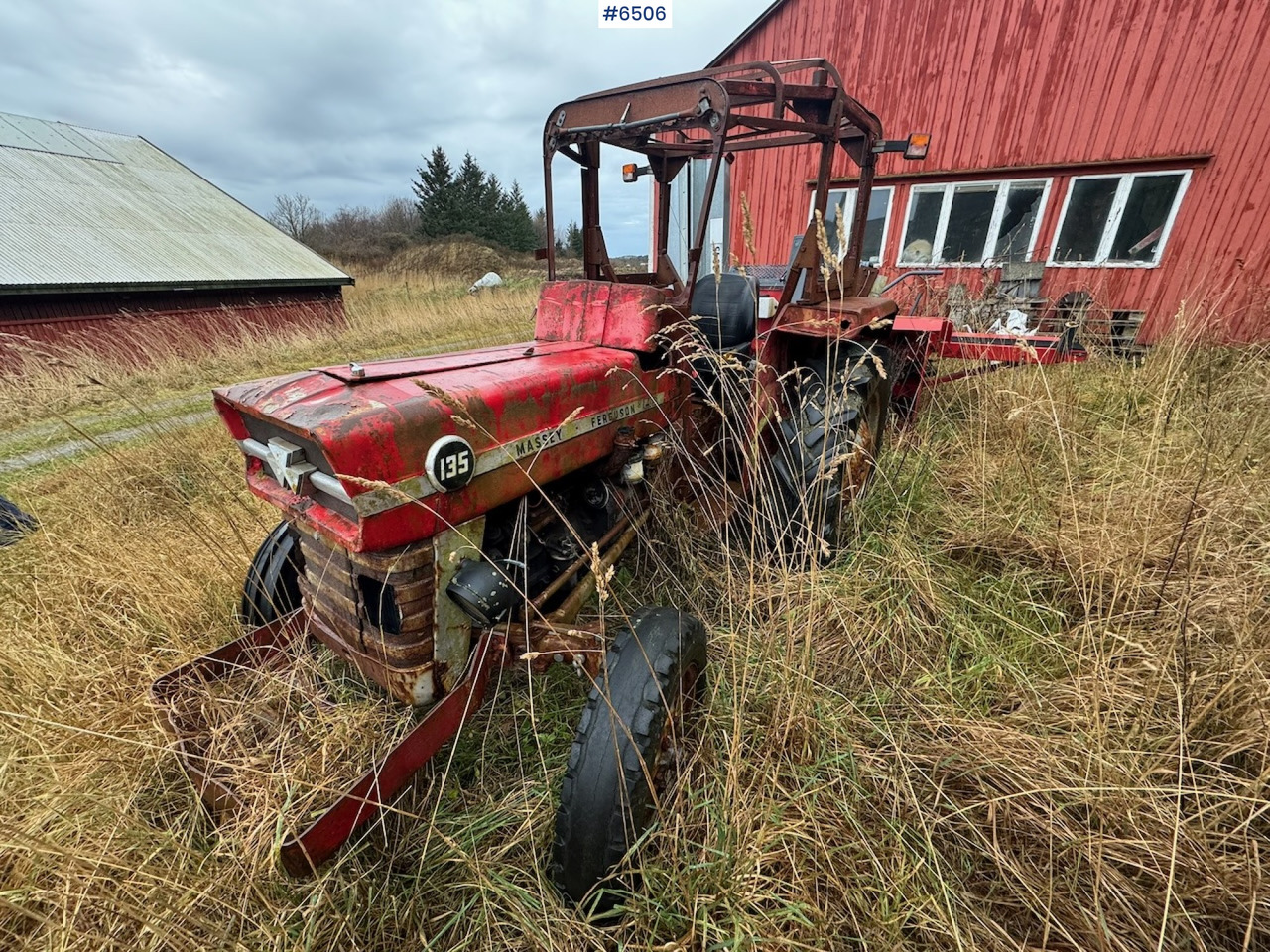 1971 Massey Ferguson 135 Tractor. Repair item - Farm tractor: picture 2 1971 Massey Ferguson 135 Tractor. Repair item - Farm tractor: picture 2