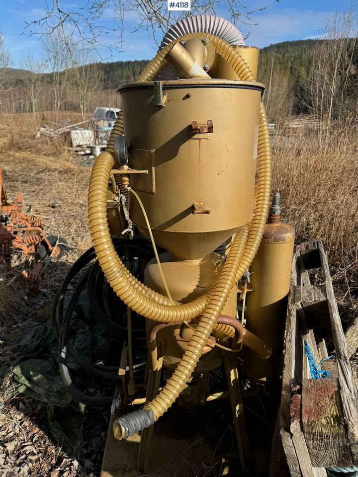 1979 Friedrich Goldmann sandblaster - Workshop equipment: picture 5 1979 Friedrich Goldmann sandblaster - Workshop equipment: picture 5