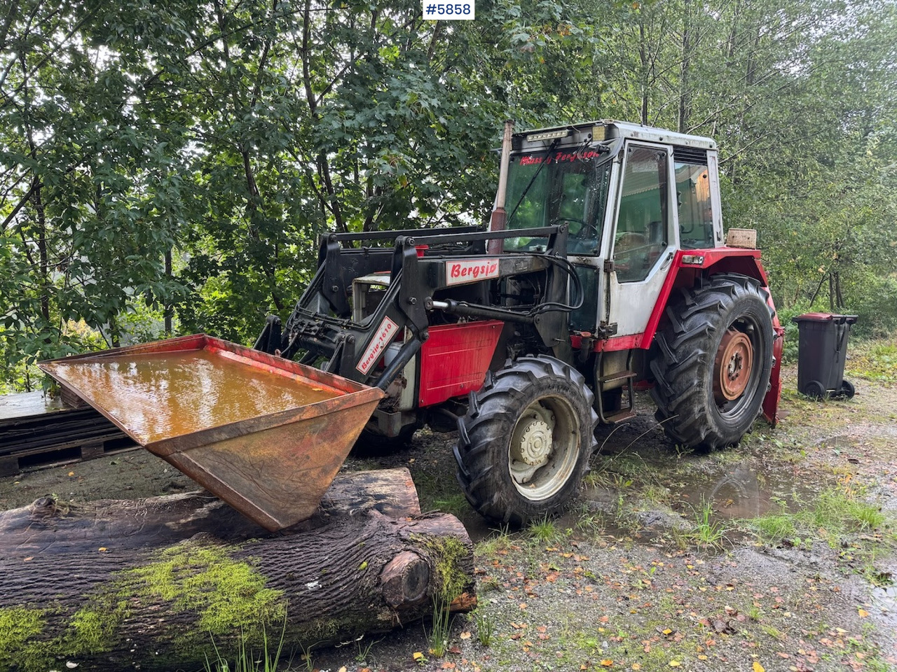 1983 Massey Ferguson 690 with front loader - Farm tractor: picture 5 1983 Massey Ferguson 690 with front loader - Farm tractor: picture 5