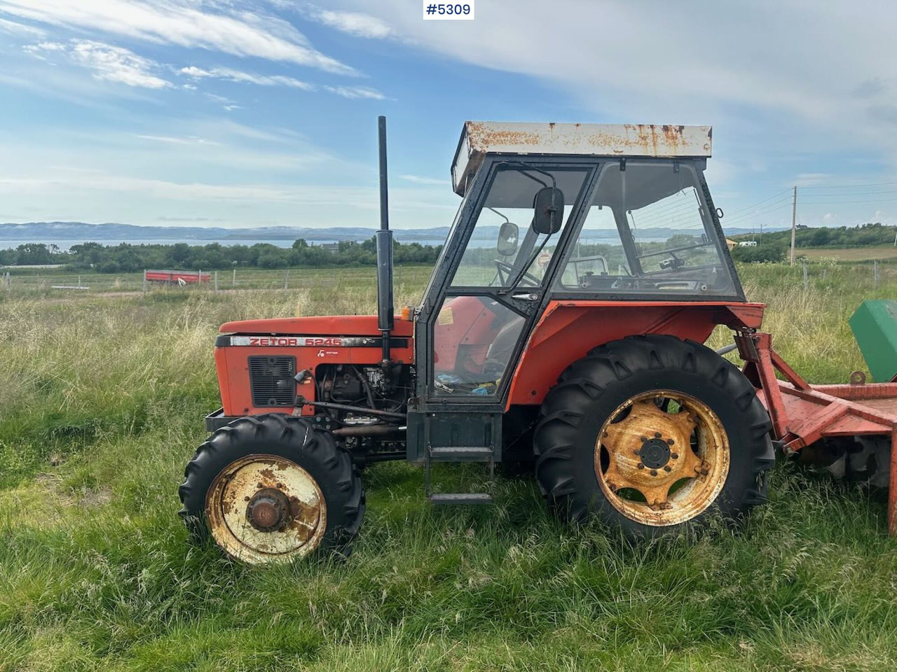 1989 Zetor 5245 tractor w/ snow blower. - Farm tractor: picture 3 1989 Zetor 5245 tractor w/ snow blower. - Farm tractor: picture 3