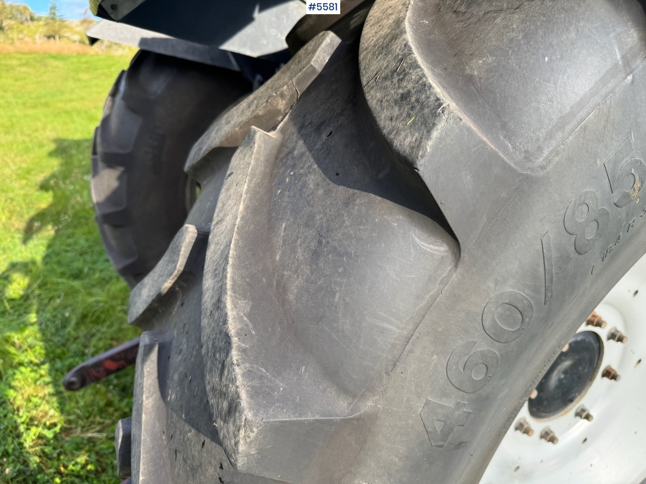 1992 Case IH 845 XL w/ front hydraulics - Farm tractor: picture 5 1992 Case IH 845 XL w/ front hydraulics - Farm tractor: picture 5