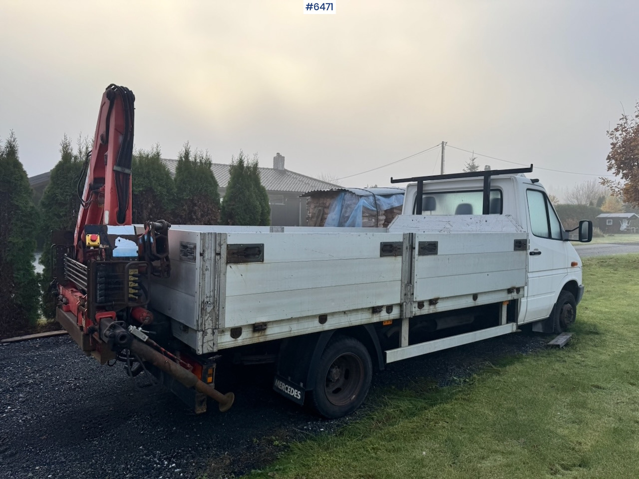 1996 Mercedes 412D Flatbed truck w/ Rear-mounted crane. - Flatbed van: picture 5 1996 Mercedes 412D Flatbed truck w/ Rear-mounted crane. - Flatbed van: picture 5