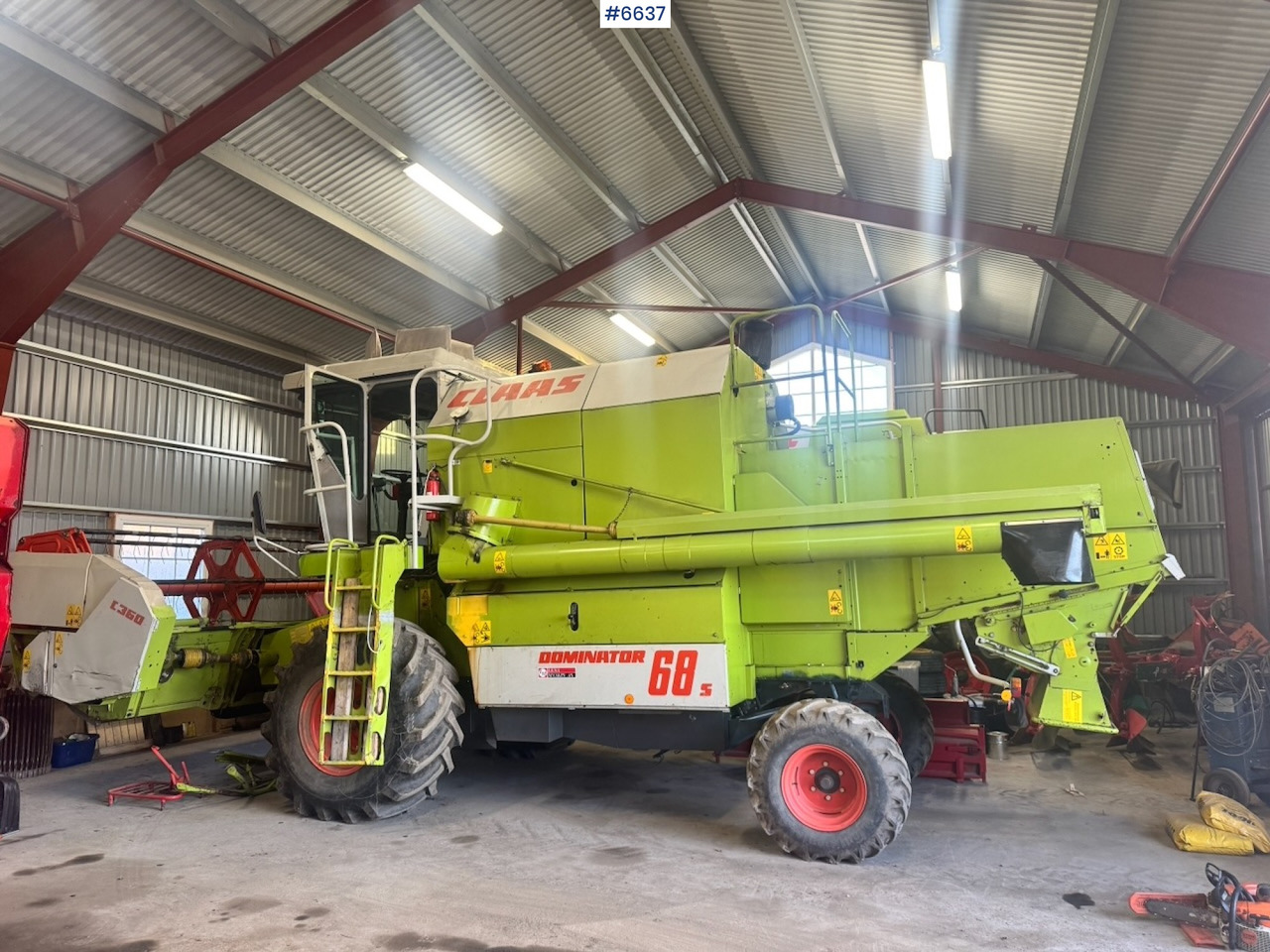 1999 Claas Dominator 68 S combine harvester with twin wheels. Well-maintained / Recently upgraded! - Combine harvester: picture 1 1999 Claas Dominator 68 S combine harvester with twin wheels. Well-maintained / Recently upgraded! - Combine harvester: picture 1