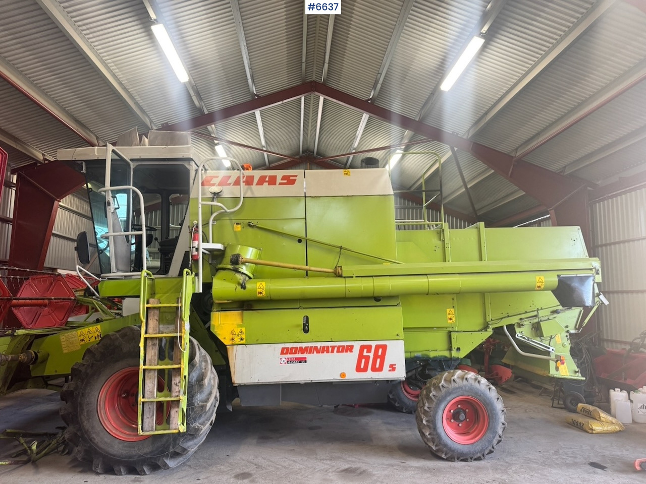 1999 Claas Dominator 68 S combine harvester with twin wheels. Well-maintained / Recently upgraded! - Combine harvester: picture 2 1999 Claas Dominator 68 S combine harvester with twin wheels. Well-maintained / Recently upgraded! - Combine harvester: picture 2