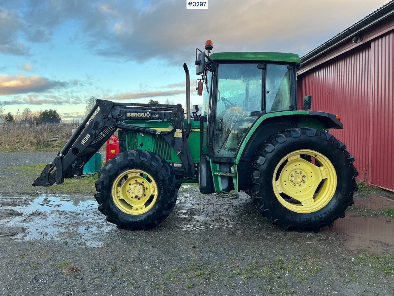 1999 John Deere 6210 SE with Front Loader - Farm tractor: picture 2 1999 John Deere 6210 SE with Front Loader - Farm tractor: picture 2