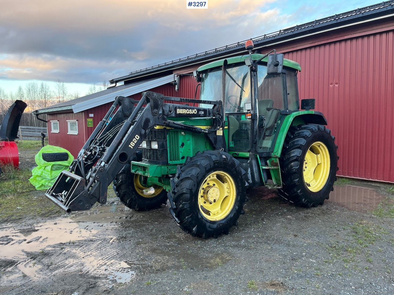 1999 John Deere 6210 SE with Front Loader - Farm tractor: picture 1 1999 John Deere 6210 SE with Front Loader - Farm tractor: picture 1