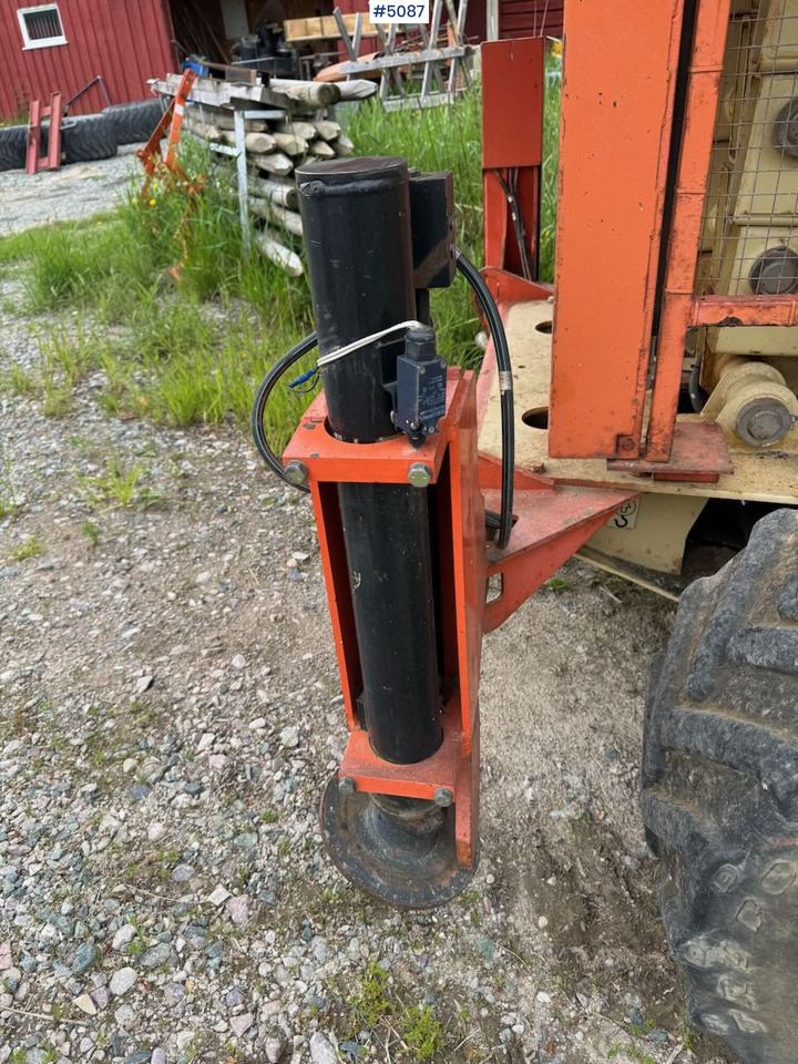 2002 JLG 40 RTS Scissor Lift - Aerial platform: picture 2 2002 JLG 40 RTS Scissor Lift - Aerial platform: picture 2