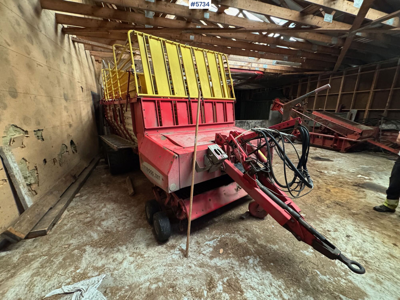 2005 Pottinger Euroboss 330t supermatic - Hay and forage equipment: picture 4 2005 Pottinger Euroboss 330t supermatic - Hay and forage equipment: picture 4