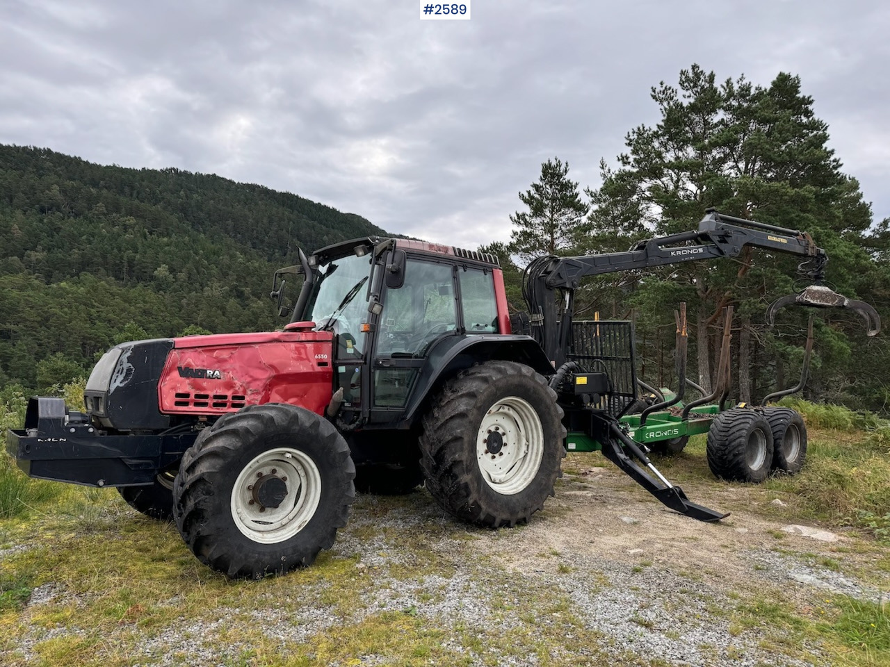 2005 Valtra 6550 Turbo with Kronos 120H 4WD B - Farm tractor: picture 1 2005 Valtra 6550 Turbo with Kronos 120H 4WD B - Farm tractor: picture 1