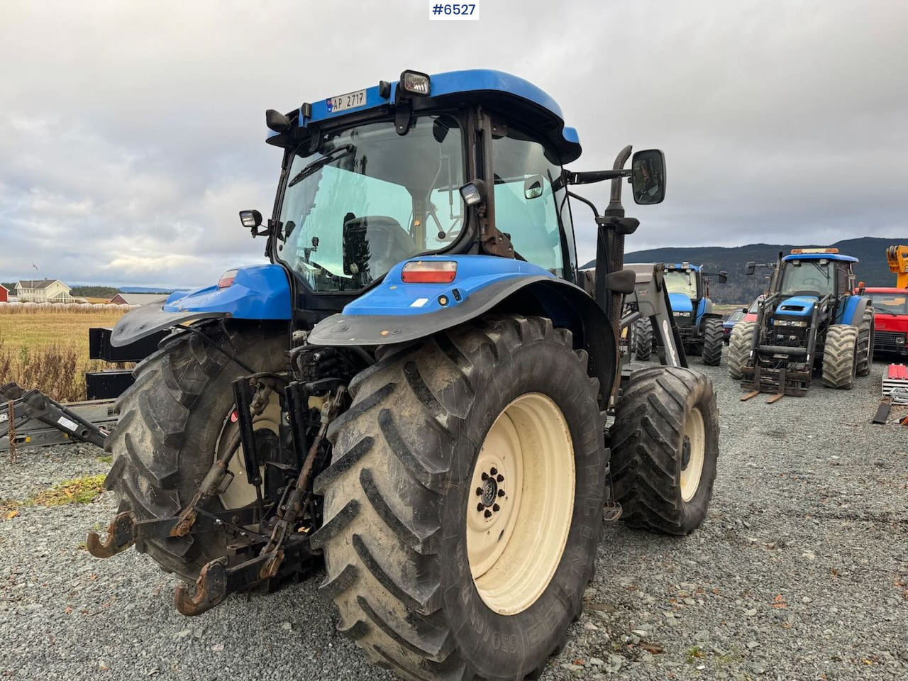 2007 NEW HOLLAND TS135A Plus w/ Quicke front loader - Farm tractor: picture 5 2007 NEW HOLLAND TS135A Plus w/ Quicke front loader - Farm tractor: picture 5