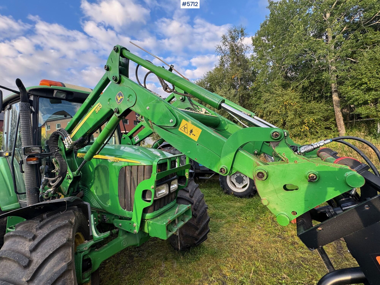 Farm tractor 2008 John Deere 6320 SE with front loader and 2 buckets!: picture 5