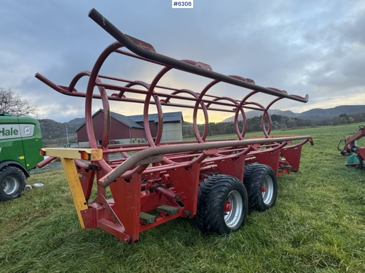 2011 Keltec round bale trailer - Hay and forage equipment: picture 3 2011 Keltec round bale trailer - Hay and forage equipment: picture 3
