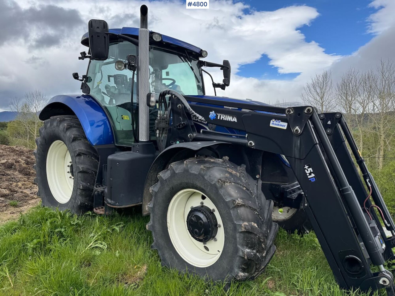 2013 New Holland T7.210 AC Blue Power m/ Frontlaster - Farm tractor: picture 1 2013 New Holland T7.210 AC Blue Power m/ Frontlaster - Farm tractor: picture 1