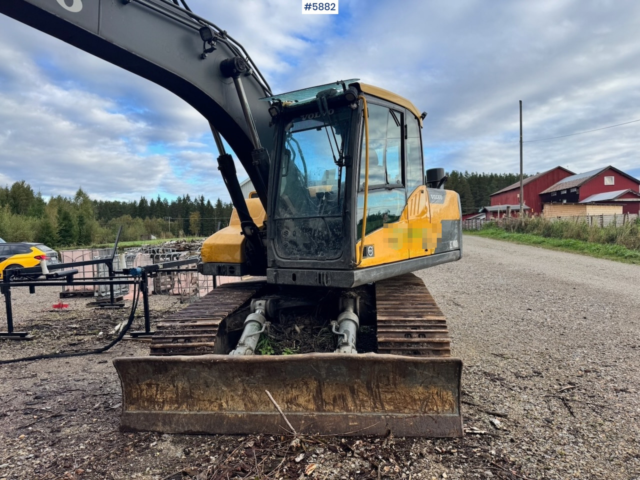 2013 Volvo EC140DL Crawler Excavator w/ Cleaning Bucket. - Excavator: picture 3 2013 Volvo EC140DL Crawler Excavator w/ Cleaning Bucket. - Excavator: picture 3