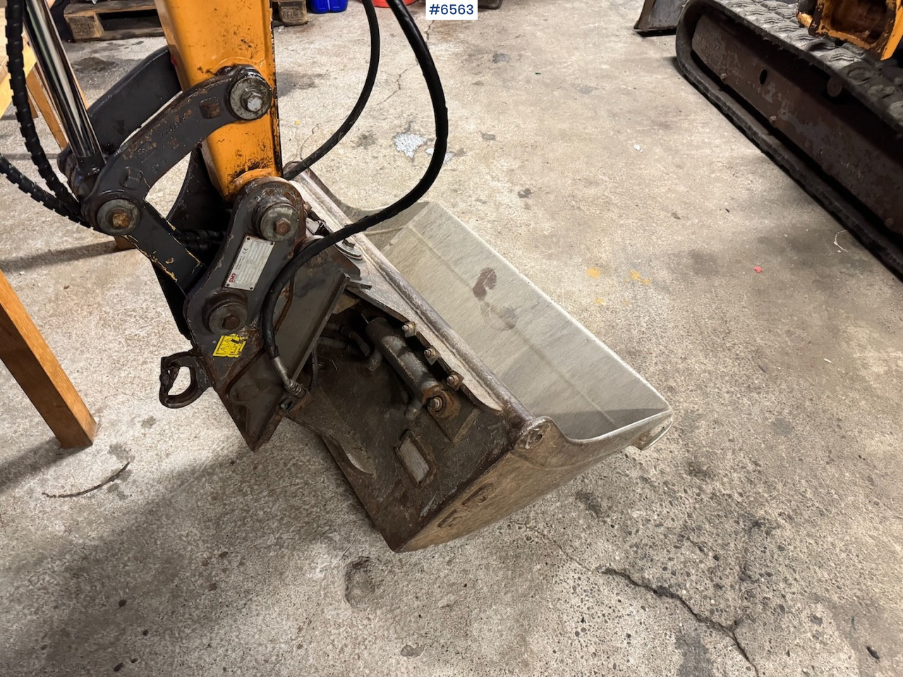 Excavator 2014 Case CX 30B S2 ZTS w/ 3 buckets, grapple and trailer.: picture 7 Excavator 2014 Case CX 30B S2 ZTS w/ 3 buckets, grapple and trailer.: picture 7