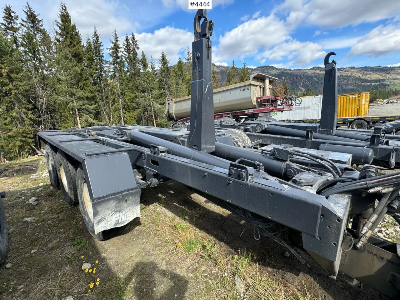 2015 Fliegl hook trailer - Low loader trailer: picture 5 2015 Fliegl hook trailer - Low loader trailer: picture 5