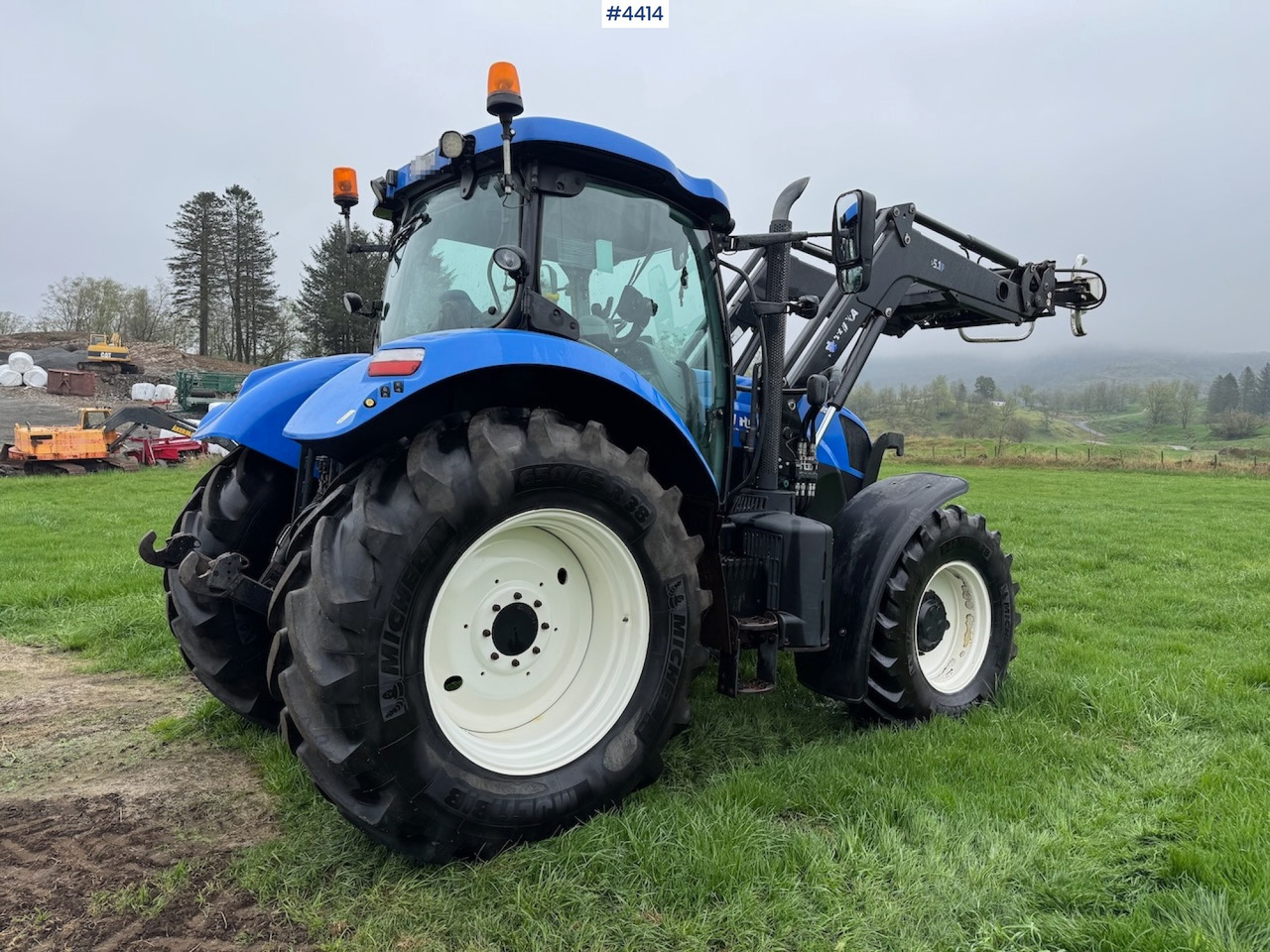 2015 New Holland T7.185 Auto Command w/Front Loader - Farm tractor: picture 4 2015 New Holland T7.185 Auto Command w/Front Loader - Farm tractor: picture 4
