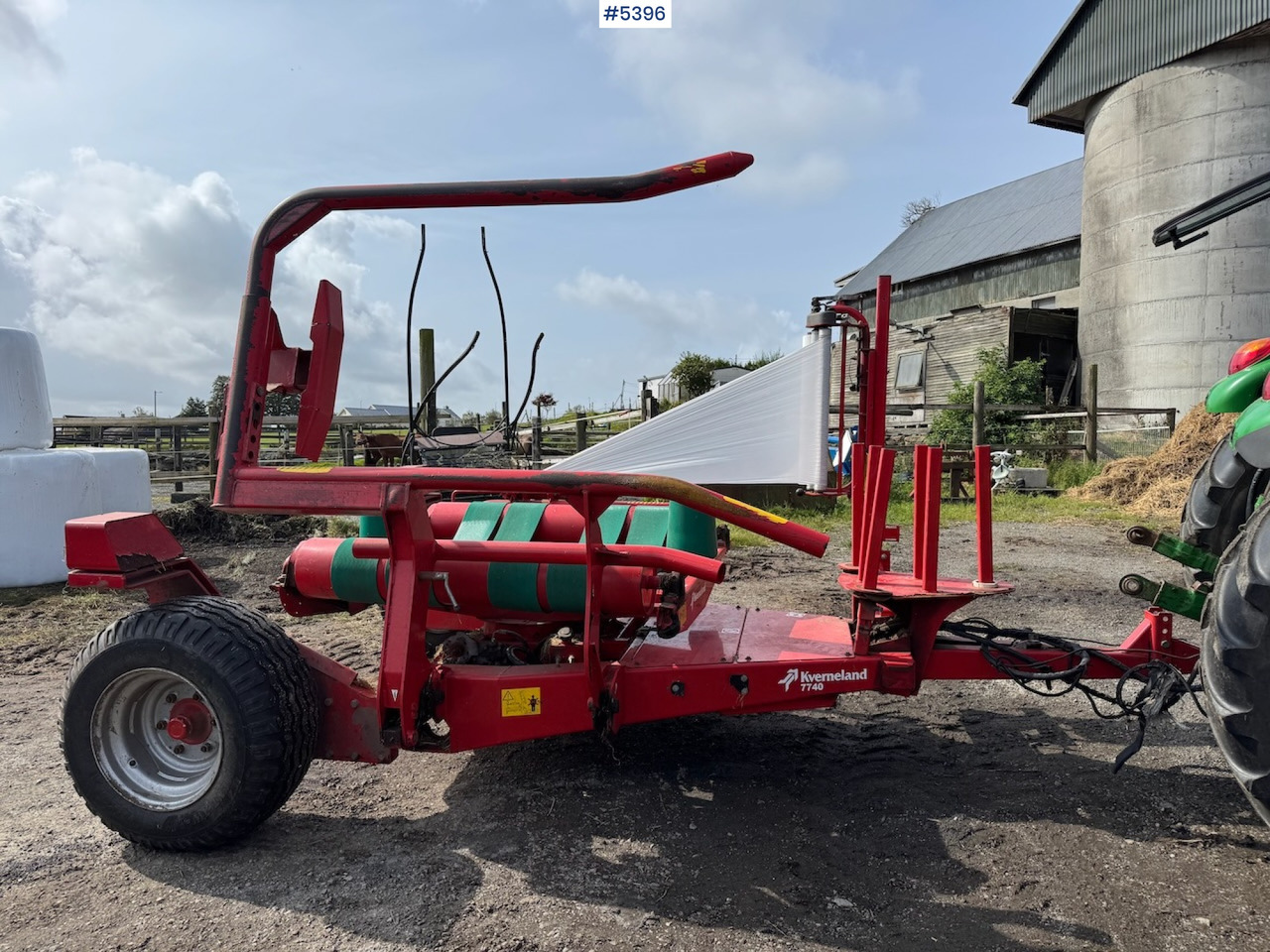 2016 Kverneland 7740 J round bale wrapper - Hay and forage equipment: picture 3 2016 Kverneland 7740 J round bale wrapper - Hay and forage equipment: picture 3