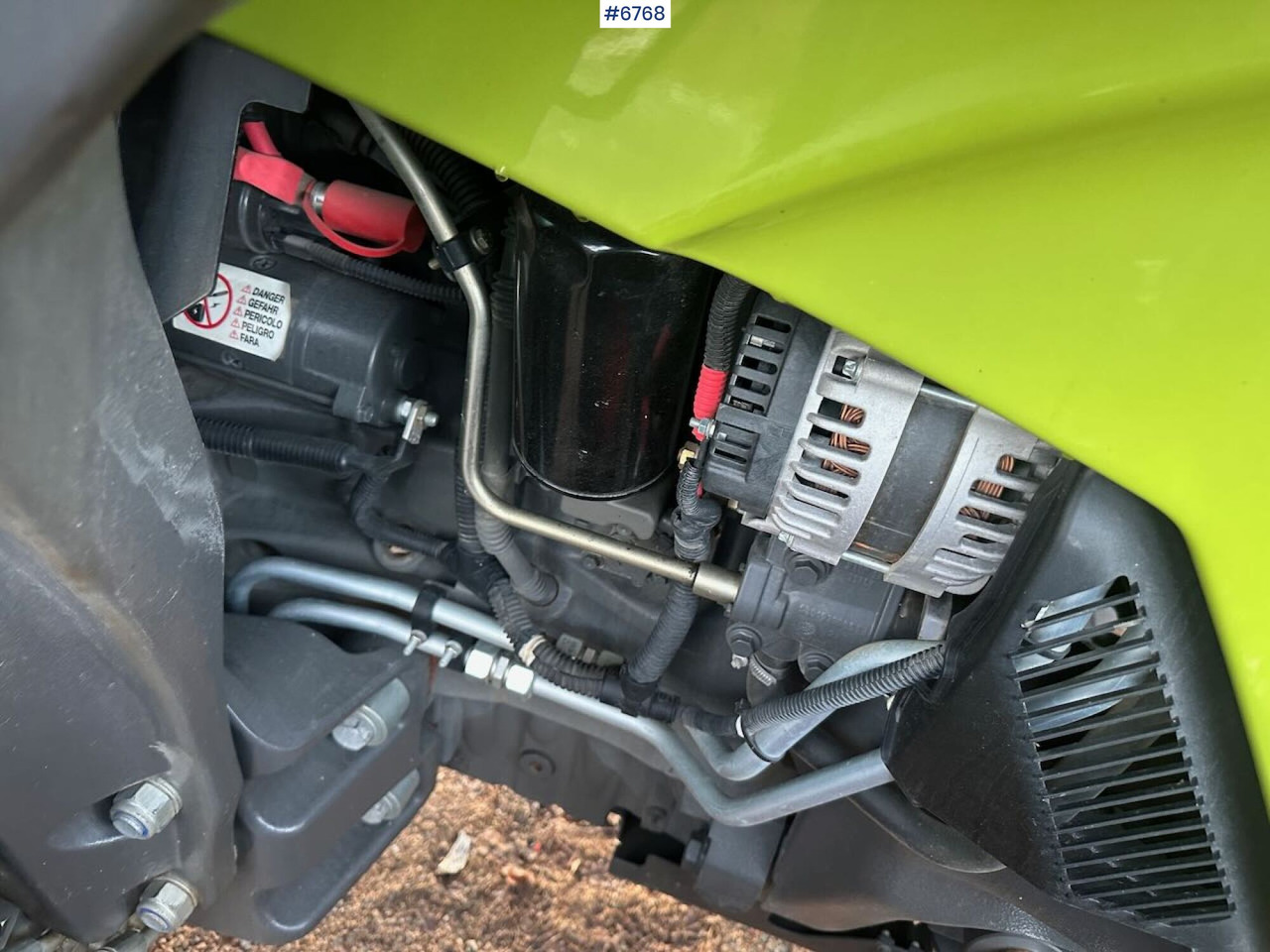 Farm tractor 2017 Claas Arion 440 4x4 tractor w/ front loader, GPS setup and good tires. Low hours!: picture 25