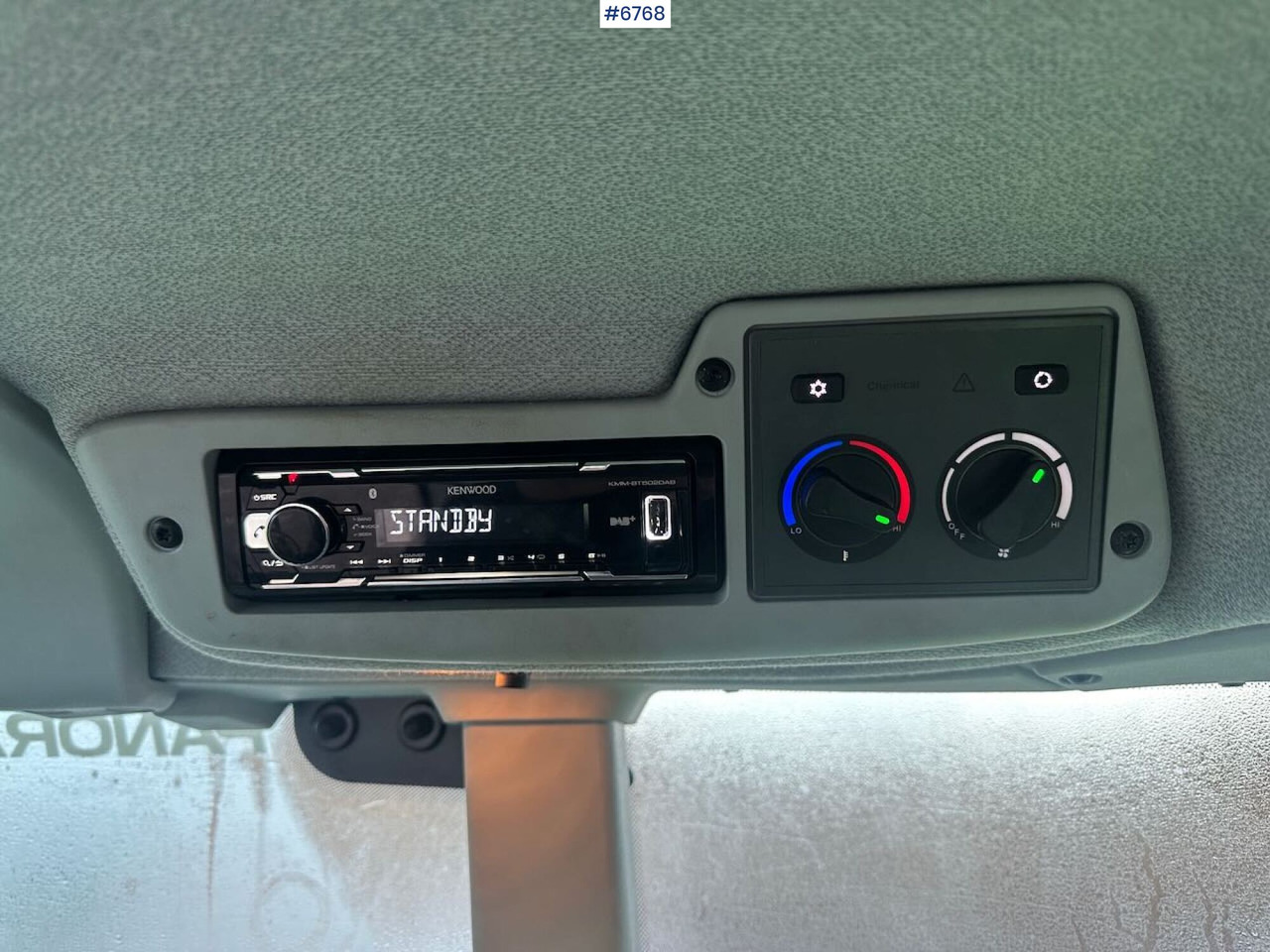 Farm tractor 2017 Claas Arion 440 4x4 tractor w/ front loader, GPS setup and good tires. Low hours!: picture 39