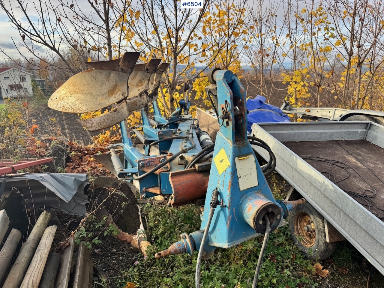 Approx. 1995 Øverum 3-furrow reversible plough - Soil tillage equipment: picture 1 Approx. 1995 Øverum 3-furrow reversible plough - Soil tillage equipment: picture 1