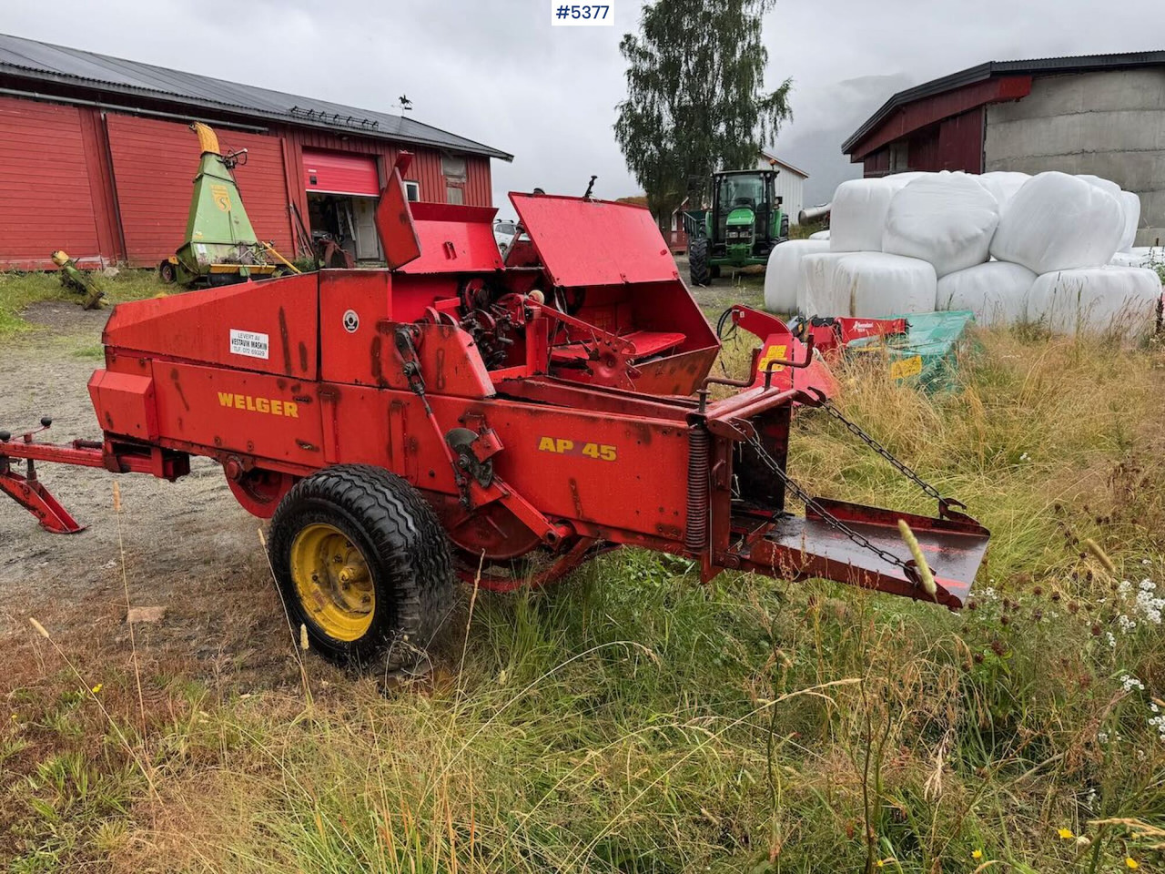 English: Welger AP 45 Square Baler - Hay and forage equipment: picture 4 English: Welger AP 45 Square Baler - Hay and forage equipment: picture 4