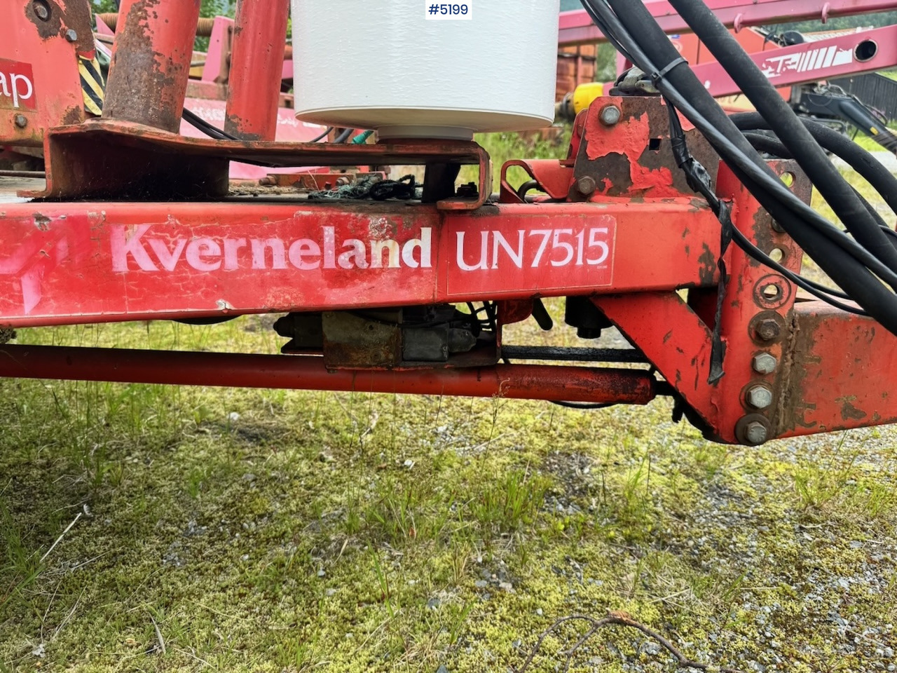 Kverneland UN7515 Round Bale Wrapper - Hay and forage equipment: picture 2 Kverneland UN7515 Round Bale Wrapper - Hay and forage equipment: picture 2