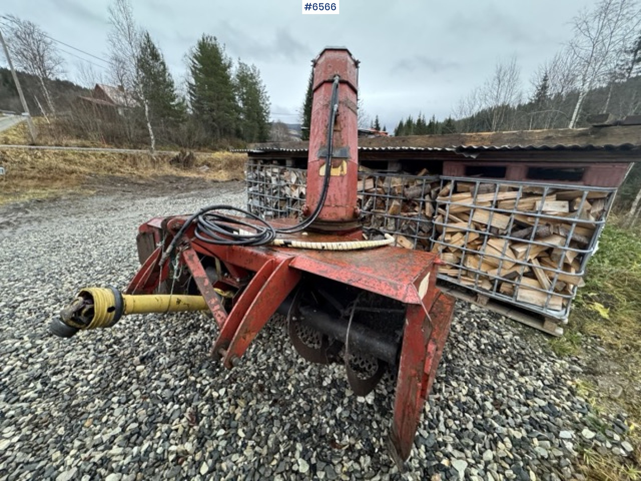 2005 Dalen two-stage snow blower - Municipal/ Special vehicle: picture 2 2005 Dalen two-stage snow blower - Municipal/ Special vehicle: picture 2