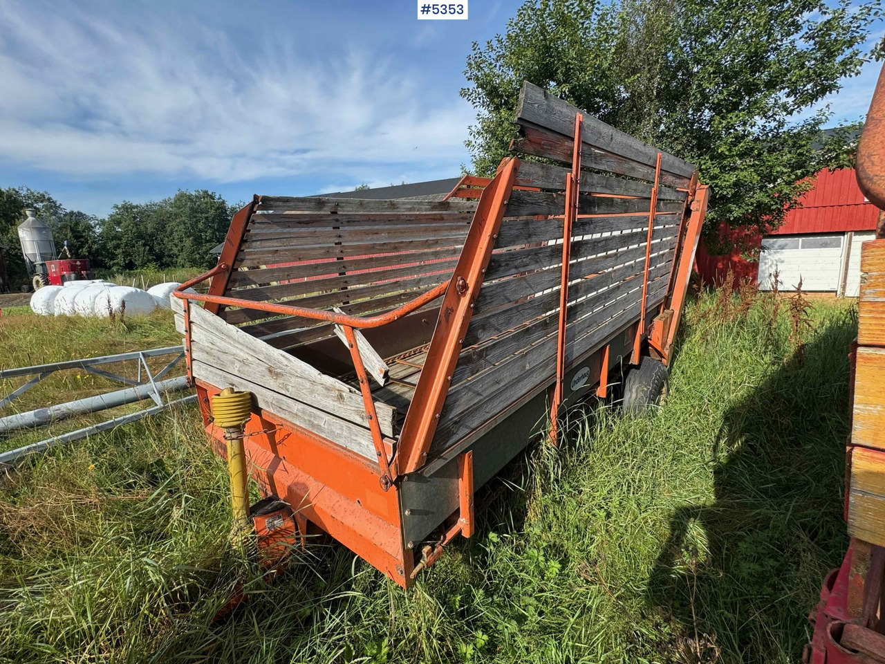 Underhaug unloading trailer - Hay and forage equipment: picture 1 Underhaug unloading trailer - Hay and forage equipment: picture 1