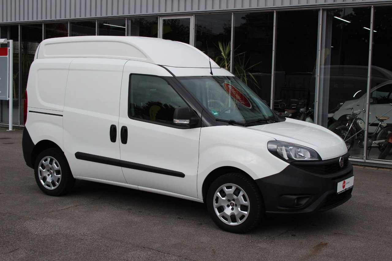 Fiat Doblo Kasten SX Klima Hochdach 51tKM 1.Hand - Passenger van: picture 2 Fiat Doblo Kasten SX Klima Hochdach 51tKM 1.Hand - Passenger van: picture 2