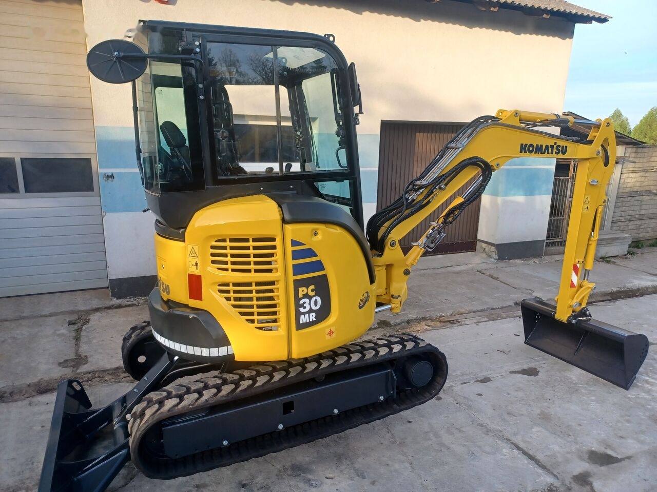 Komatsu PC30MR-3 - Mini excavator: picture 1 Komatsu PC30MR-3 - Mini excavator: picture 1