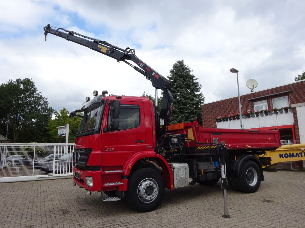 Mercedes-Benz 1833 Axor Meiller 3Skipper +HIAB 111 HIDUO +Funk - Tipper, Crane truck: picture 5 Mercedes-Benz 1833 Axor Meiller 3Skipper +HIAB 111 HIDUO +Funk - Tipper, Crane truck: picture 5