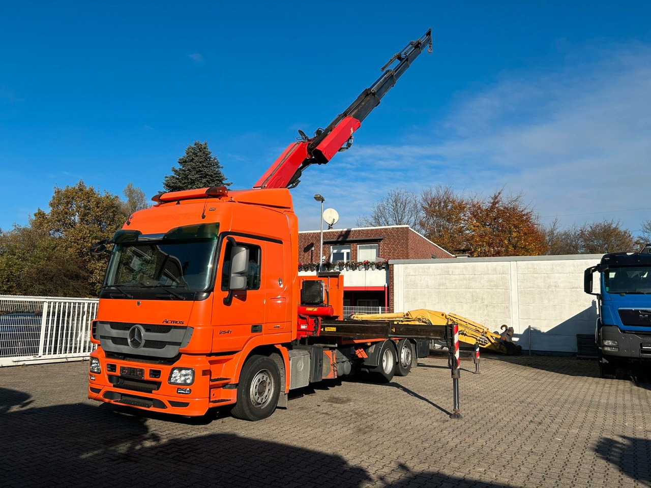 Mercedes-Benz 2541 Actros Plattform + FASSI Kran 6X2 - Crane truck: picture 3 Mercedes-Benz 2541 Actros Plattform + FASSI Kran 6X2 - Crane truck: picture 3