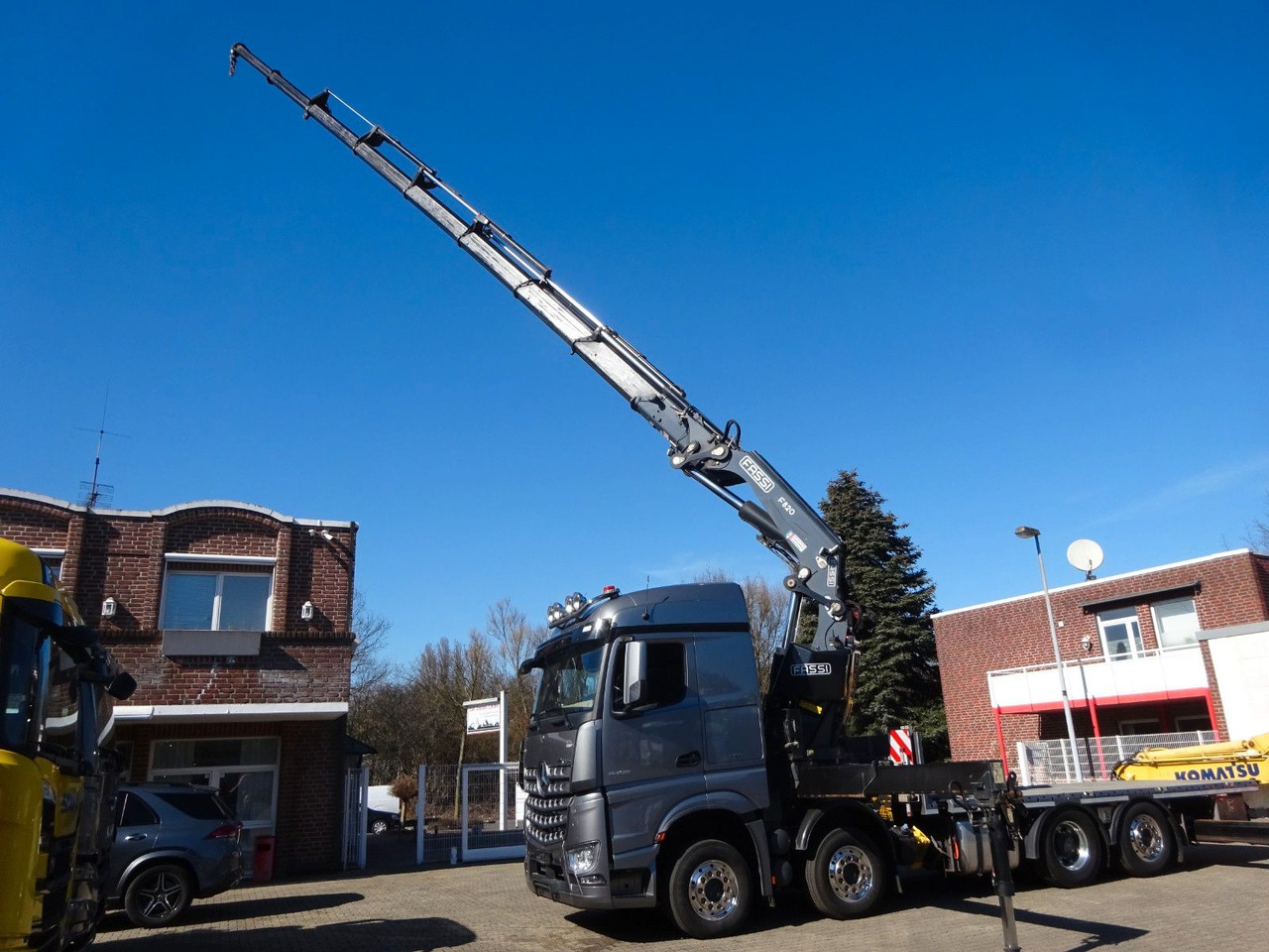 Mercedes-Benz 3453 Plattform + Fassi F820 Kran 8x2 Mercedes-Benz 3453 FASSI F820 Kran 8x Hydr. Ausschub - Crane truck, Dropside/ Flatbed truck: picture 5 Mercedes-Benz 3453 Plattform + Fassi F820 Kran 8x2 Mercedes-Benz 3453 FASSI F820 Kran 8x Hydr. Ausschub - Crane truck, Dropside/ Flatbed truck: picture 5