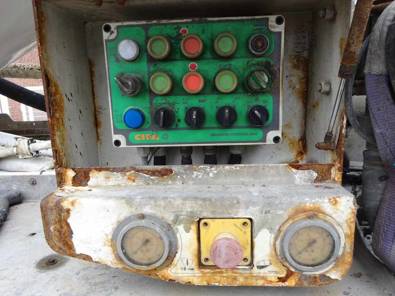 Concrete pump truck Scania PUMI CIFA 32 Meter 4 Knick. Scania PUMI CIFA 32 Meter 4 Knick * Betonpumpe: picture 11 Concrete pump truck Scania PUMI CIFA 32 Meter 4 Knick. Scania PUMI CIFA 32 Meter 4 Knick * Betonpumpe: picture 11