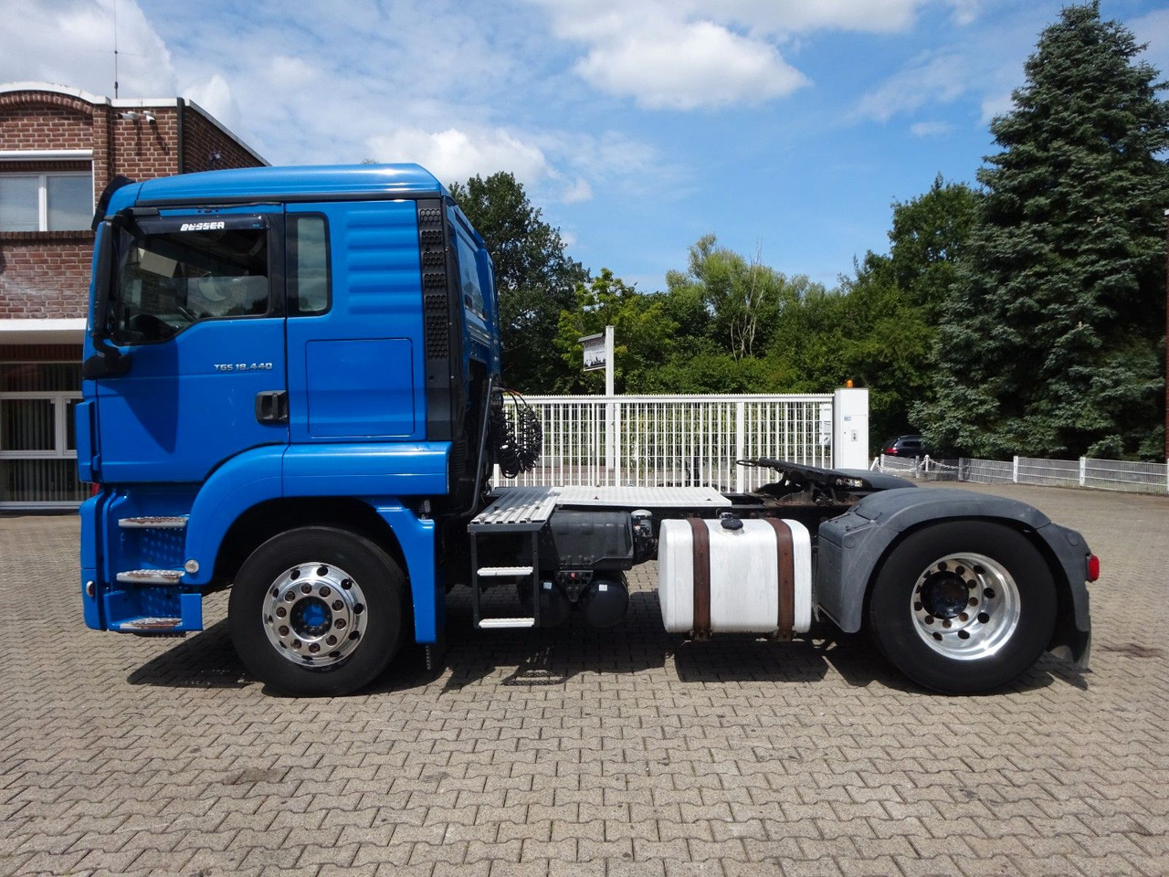 MAN 18.440 TGS SZM 4x2 - Tractor unit: picture 4 MAN 18.440 TGS SZM 4x2 - Tractor unit: picture 4