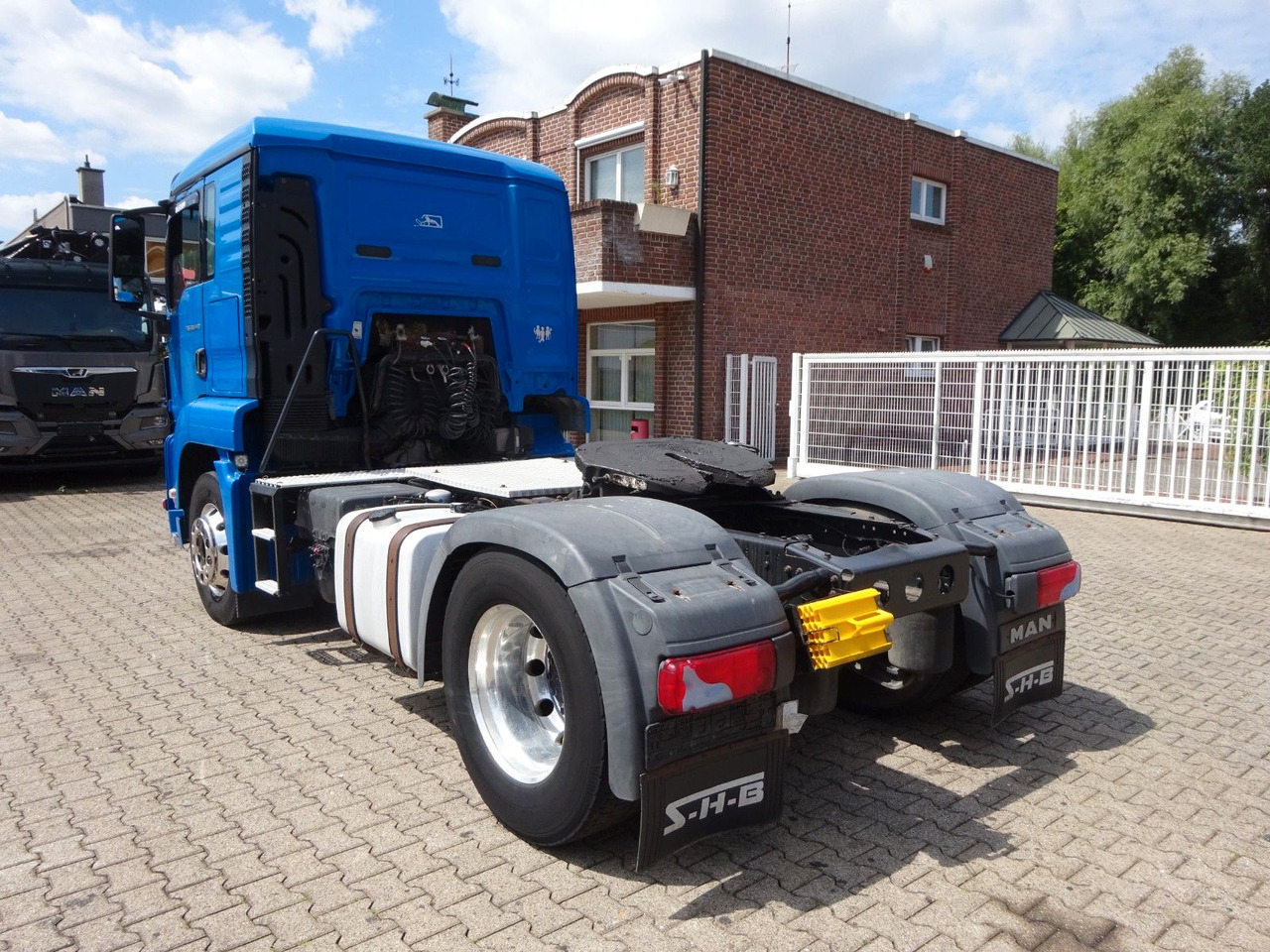 MAN 18.440 TGS SZM 4x2 - Tractor unit: picture 3 MAN 18.440 TGS SZM 4x2 - Tractor unit: picture 3