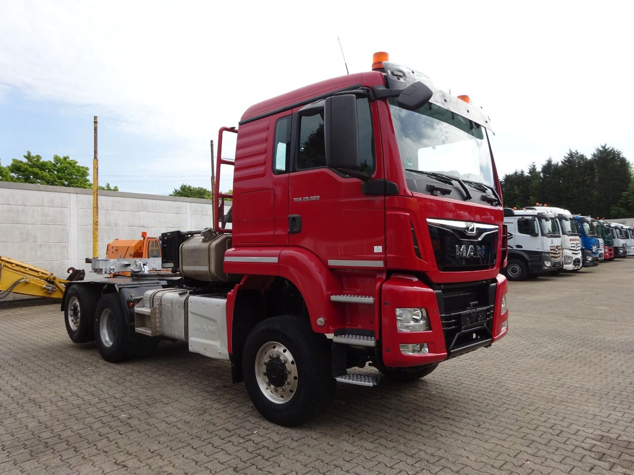 Tractor unit MAN 28.500 TGS mit Lift+Lenkachse Allrad: picture 9